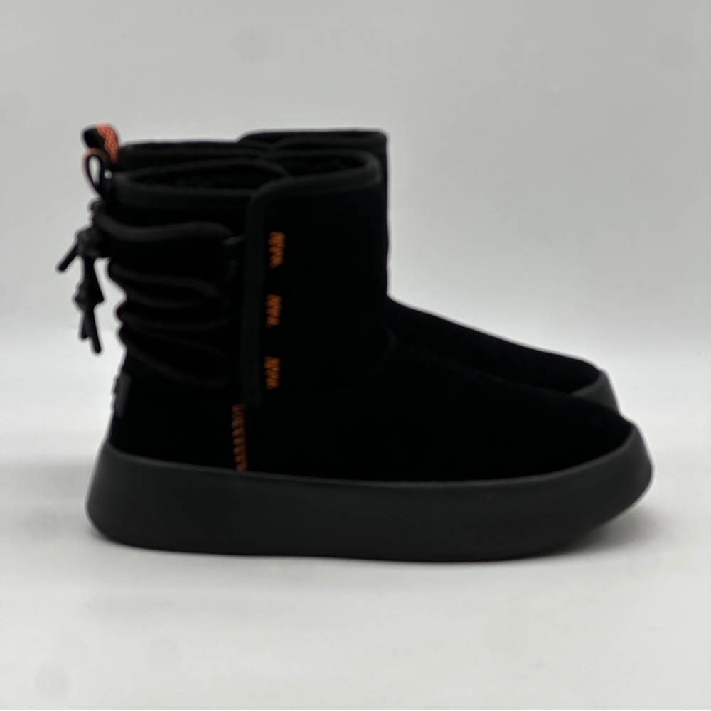 UGG Classic Boom Ankle Boots. Size 6